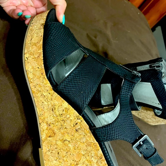 White mountain Black Snake Wedge - Picture 3 of 4